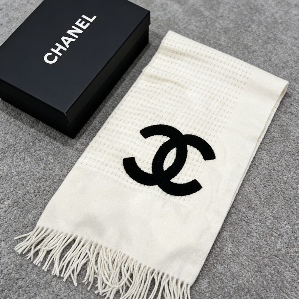 CHANEL Ivory Black CC Minimal Fringe Scarf